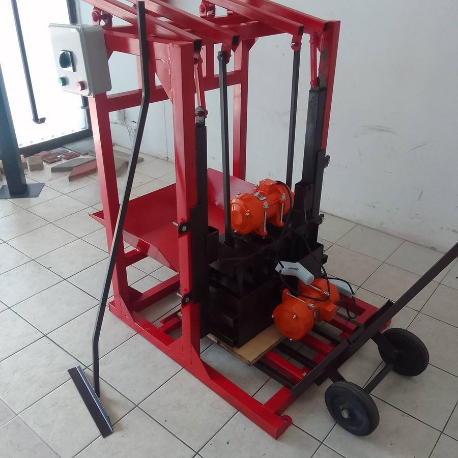 Static Electric Brick Machine, Heavy-Duty - Brick Making Machines | TradeQuip SA